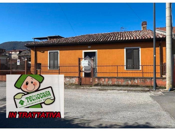 Casa trilocale in vendita in Via delle Cave, Centro, Avezzano
