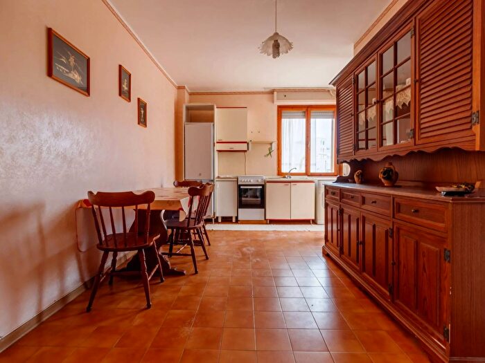 Appartamento trilocale in vendita in Via Plutone, Lesina