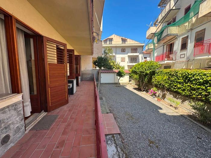 Appartamento con 6 locali in vendita in Via Nazionale, Centro, Falcone