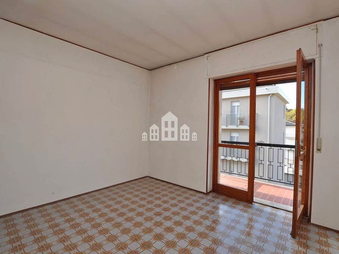 Appartamento trilocale in vendita in Via Cappuccini, Centro, Cuorgnè