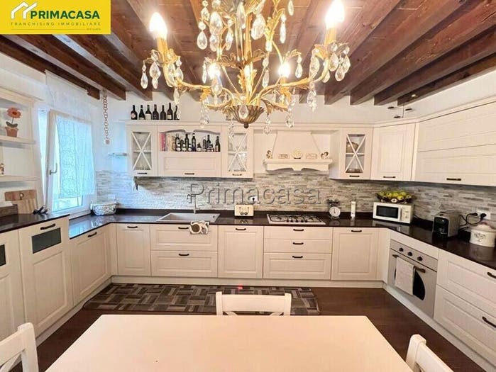 Casa trilocale in vendita in Piazza Mazzini, Centro, Cologna Veneta