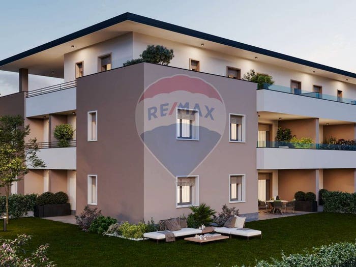 Appartamento quadrilocale in vendita in Via Antonio Gramsci, Centro, Bernareggio