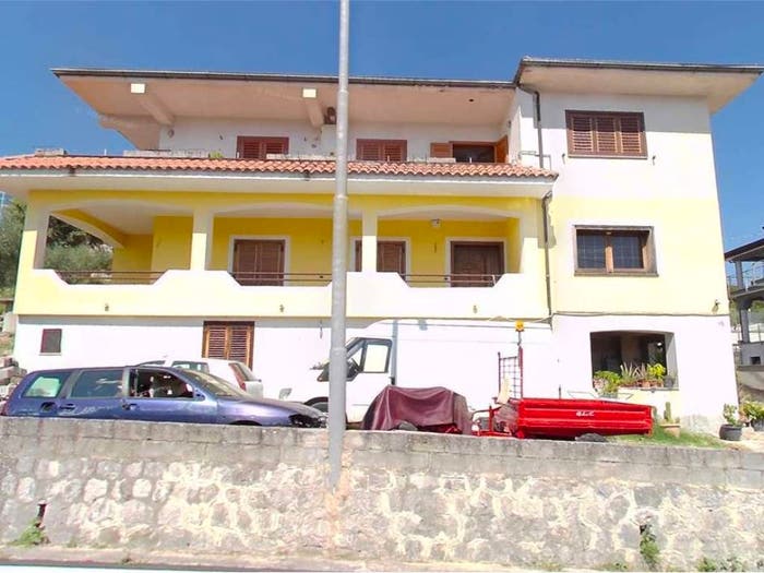 Appartamento con 6 locali in vendita in Via Guglielmo Marconi, Centro, Atena Lucana
