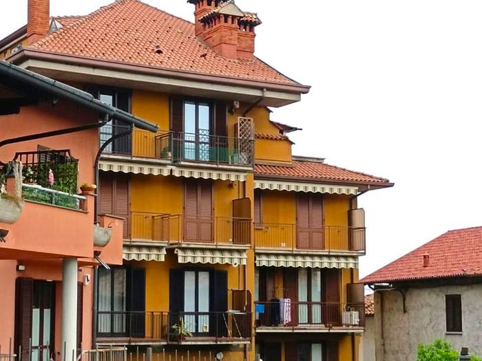Appartamento trilocale in vendita in Centro, Erba