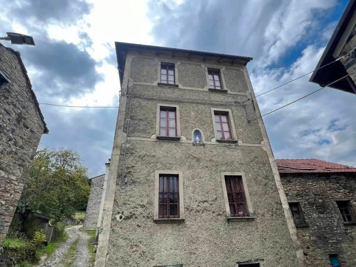 Casa con 6 locali in vendita in Roffi, Ferriere