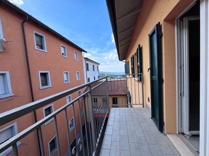 Casa con 5 locali in vendita in Piazzetta San Leonardo, Centro, Monghidoro