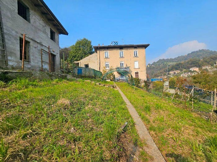 Casa trilocale in vendita in Via Fucchio, Capizzone