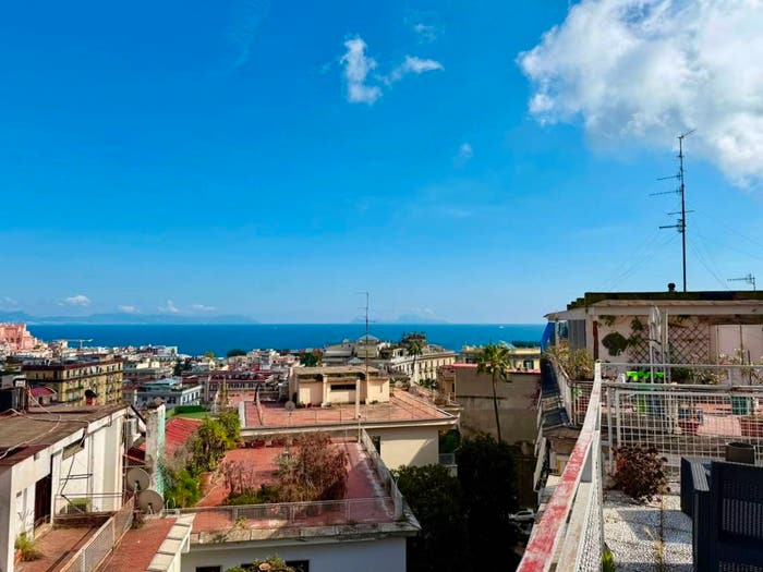 Casa trilocale in vendita in Via del Parco Margherita, Piazza Amedeo Parco Margherita, Napoli