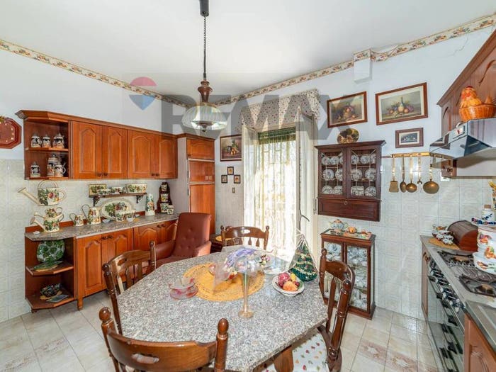 Appartamento con 6 locali in vendita in Vicolo Della Vigna, Palestro, Catania