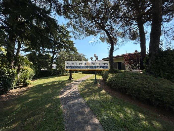 Casa con 6 locali in vendita in Corso Giuseppe Garibaldi, Lonato, Lonato del Garda