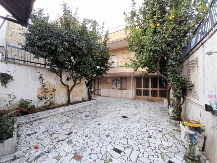 Casa con 5 locali in vendita in Centro, Caivano