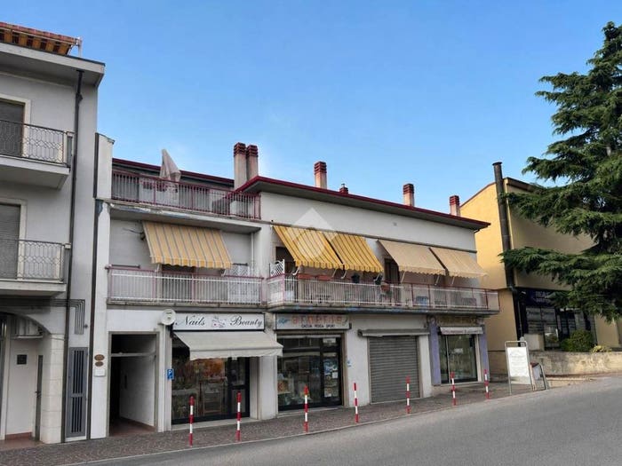 Appartamento bilocale in vendita in Viale Croce Rossa, Santa Barbara San Sisto, L'Aquila