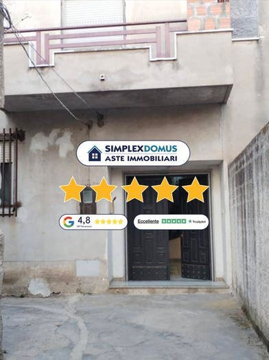 Casa con 6 locali in vendita in Via Sementini, Mondragone