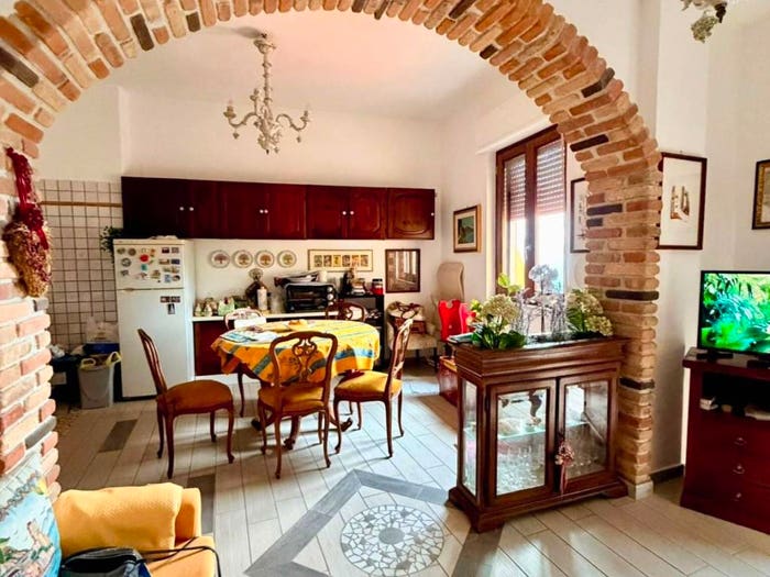 Appartamento quadrilocale in vendita in Via Pasquale Lebano, Centro, Sessa Cilento