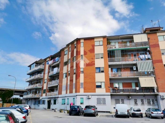 Appartamento trilocale in affitto in Via Benevento, Centro, Pomigliano d'Arco