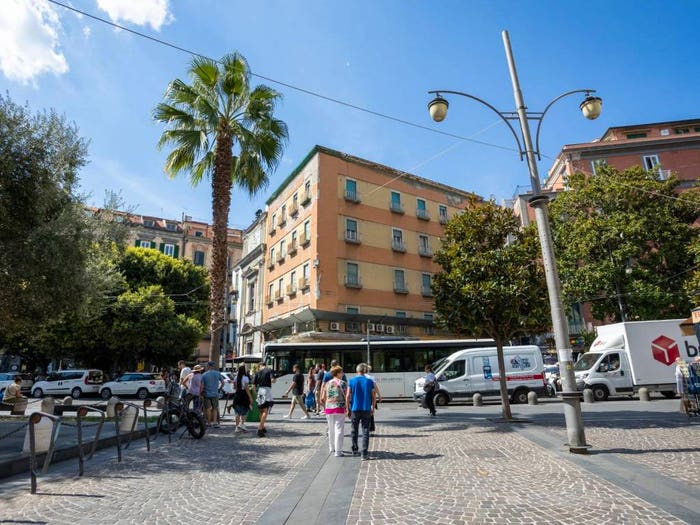 Appartamento bilocale in vendita in Vico Basilio Puoti, Monte Santo, Napoli
