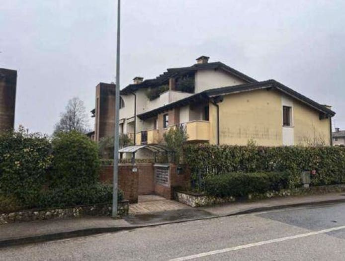 Appartamento bilocale in vendita in Via Tecchio, Montecchio Maggiore Alte Ceccato, Montecchio Maggiore