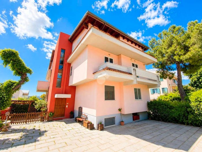 Casa con 6 locali in vendita in Traversa Sechini, Centro, Giulianova