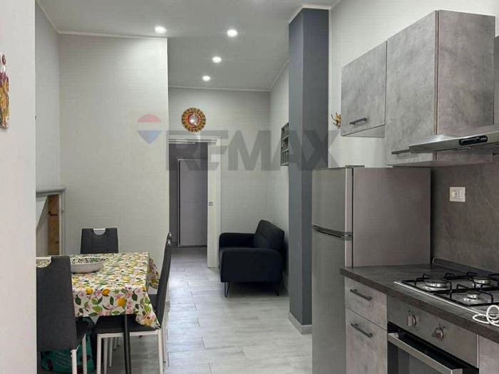 Casa con 5 locali in vendita in Via Alcantara, Calatabiano