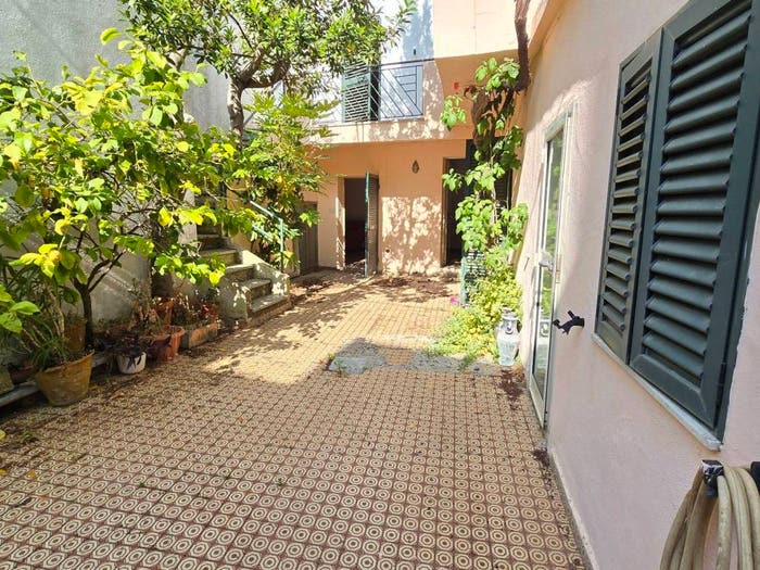 Casa trilocale in vendita in Via Francesco Sulis, Centro, Nuoro