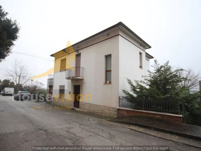 Casa con 6 locali in vendita in Centro, Belvedere Ostrense