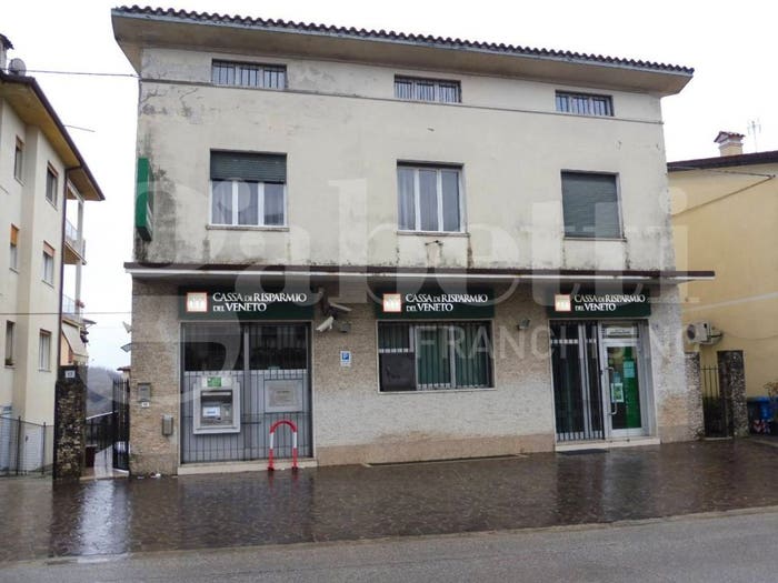Appartamento quadrilocale in vendita in Viale A Canova, Centro, Possagno