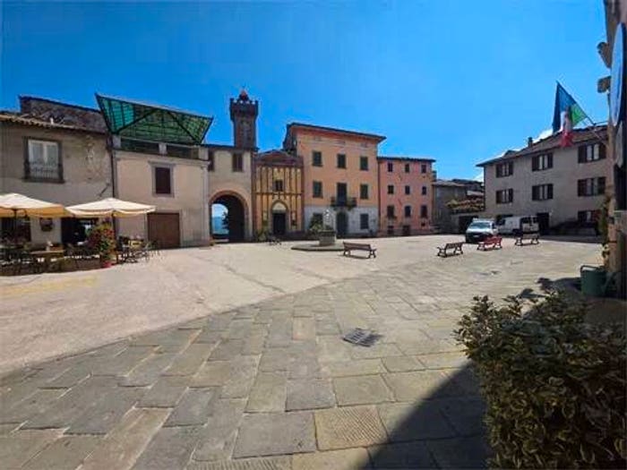 Casa con 6 locali in vendita in Via Roma, Centro, Castiglione di Garfagnana