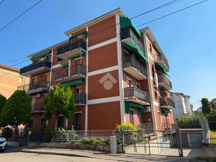 Appartamento trilocale in vendita in Via Fratelli Mordacci, Ospedale Volturno, Parma