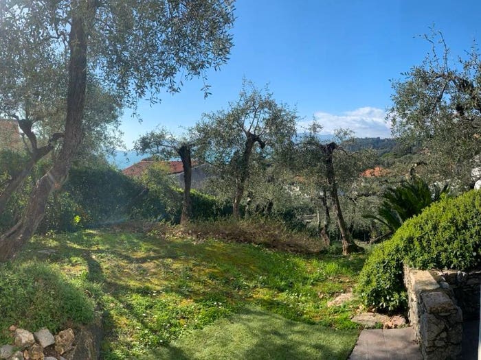 Appartamento trilocale in vendita in Via Fiascherino, La Serra Tellaro, Lerici