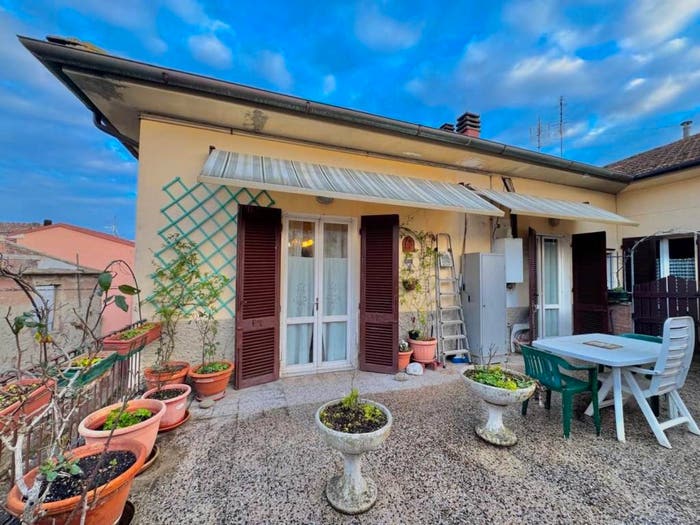 Appartamento con 6 locali in vendita in Viale Antonio Gramsci, Centro, Ponsacco