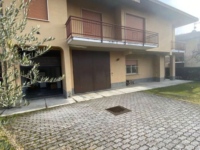Casa con 5 locali in vendita in Via San Giulio, Centro, Cittiglio