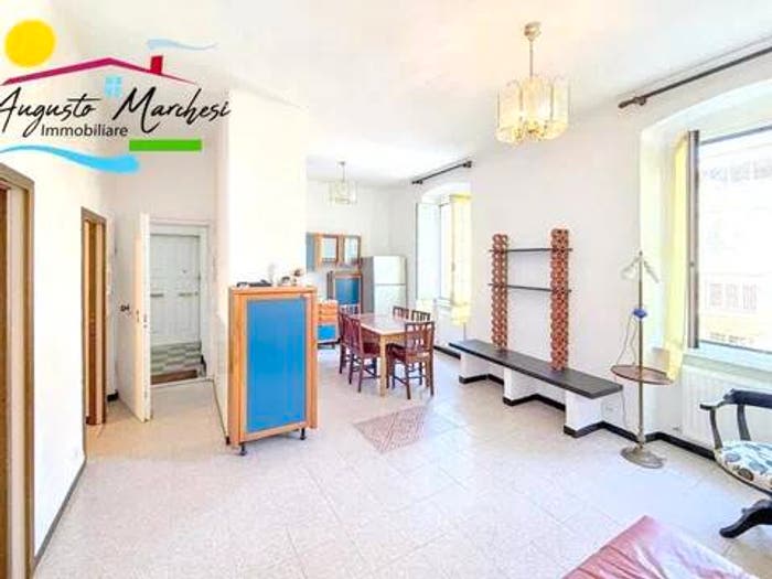 Appartamento con 6 locali in vendita in Via Biagio Assereto, Centro, Recco
