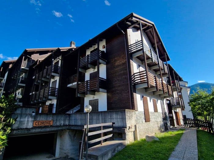 Appartamento trilocale in vendita in Via Rododendro, Aprica