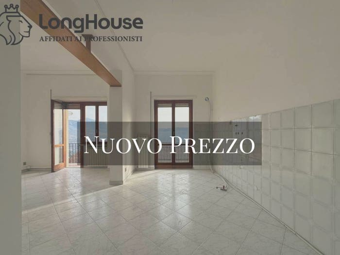 Appartamento trilocale in vendita in Via Marcantonio d'Aquino, Montecelio, Guidonia Montecelio