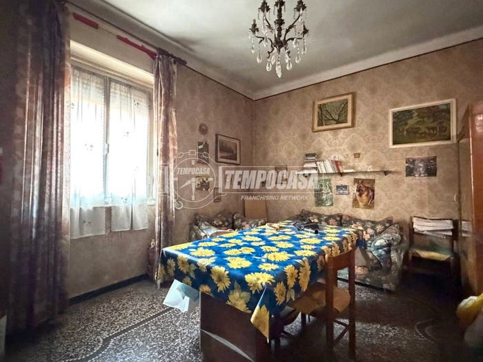 Appartamento trilocale in vendita in Via Venezia, Dinegro, Genova