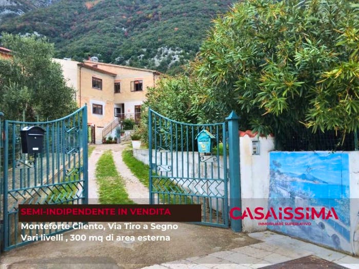 Appartamento con 5 locali in vendita in Via Tiro a Segno, Monteforte Cilento