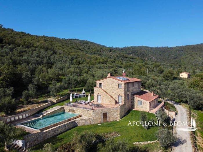 Casa con 6 locali in vendita in Località Cegliolo, Centro, Cortona