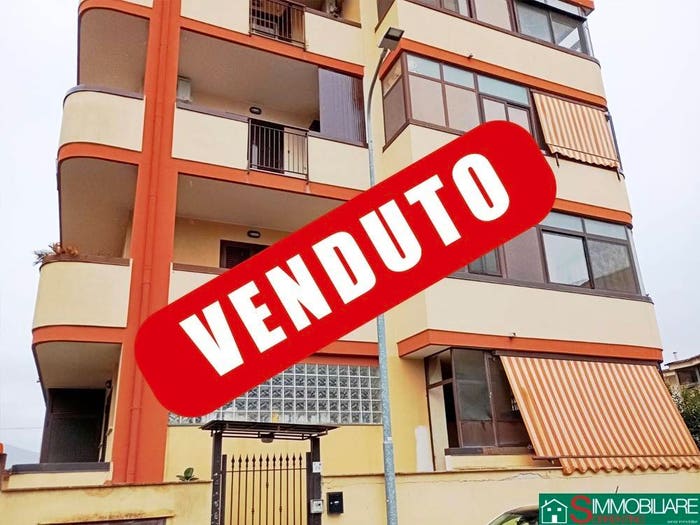 Appartamento trilocale in vendita in Via Verona, Centro, Acerra