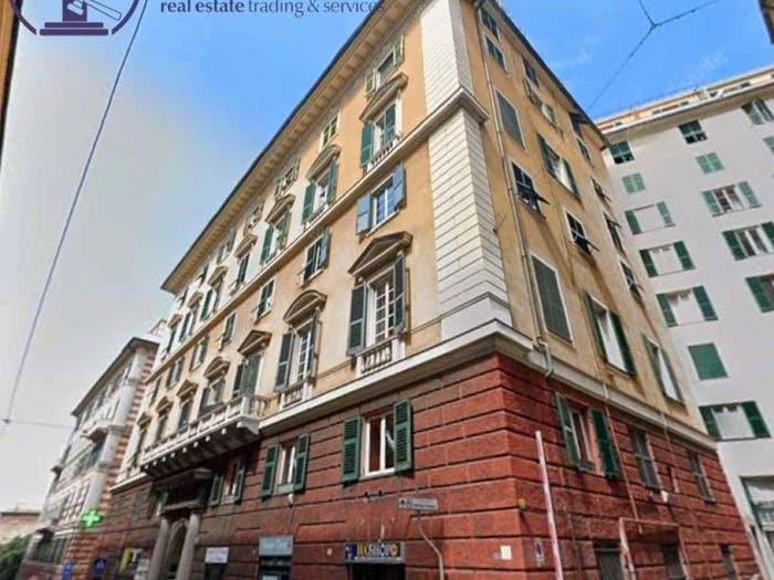 Appartamento con 6 locali in vendita in Via Assarotti, Castelletto, Genova