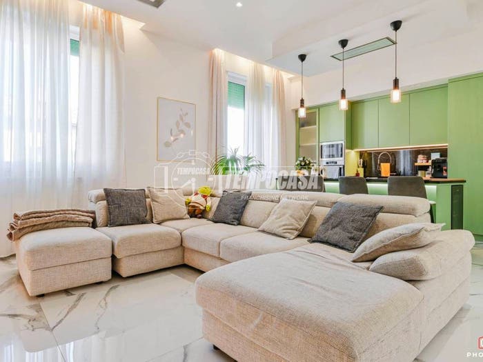 Appartamento con 5 locali in vendita in Via Paolo Emilio Demi, Calzabigi, Livorno