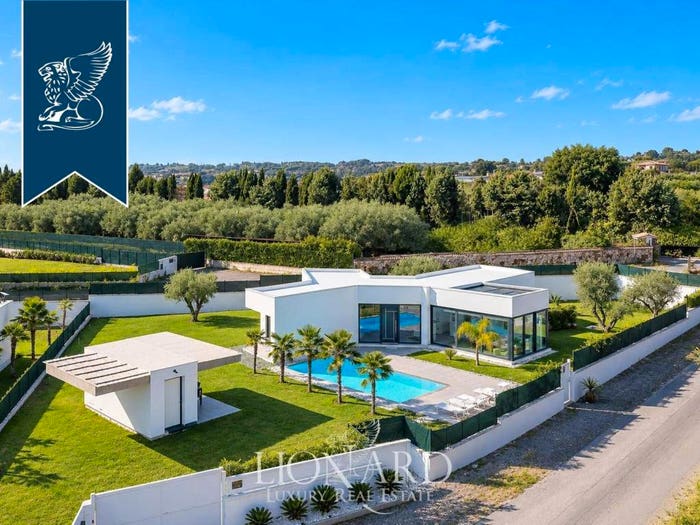 Casa con 5 locali in vendita in Formello