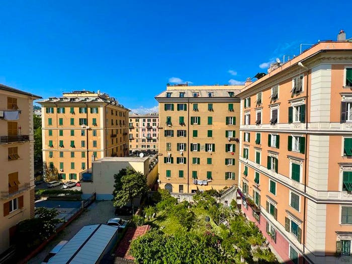 Appartamento trilocale in vendita in Via Trebisonda, Foce, Genova