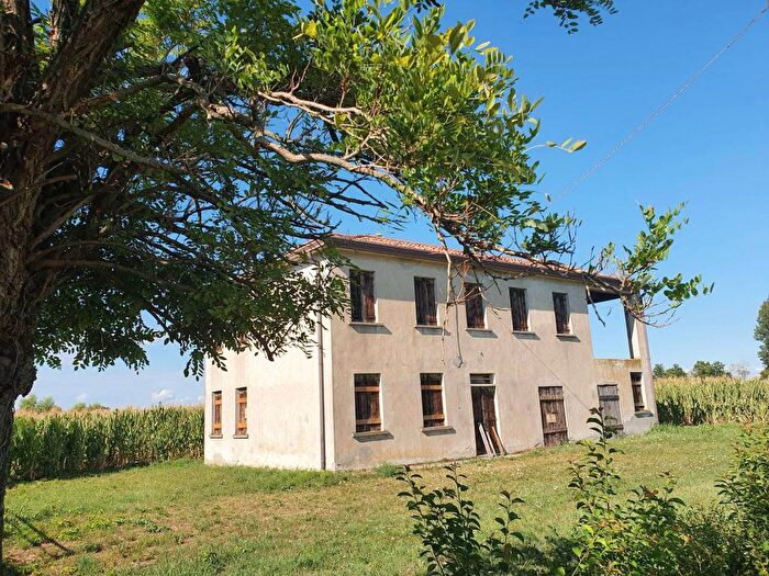 Casa con 5 locali in vendita in Via Ponte Nuovo, Trivignano Gatta, Venezia