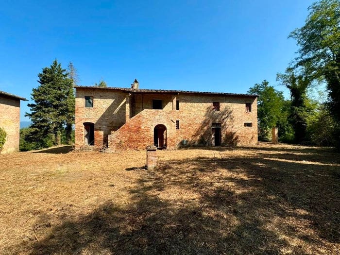 Casa con 6 locali in vendita in Via di Sant'Andrea, Montecastello Treggiaia I Fabbri, Pontedera