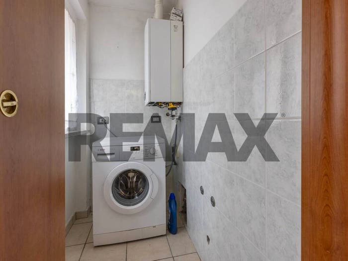Appartamento trilocale in vendita in VIA GARIBALDI, Centro, Bisuschio