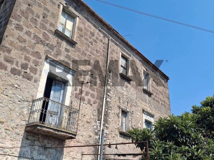 Casa con 6 locali in vendita in Grunuovo Campomaggiore San Luca, Santi Cosma e Damiano