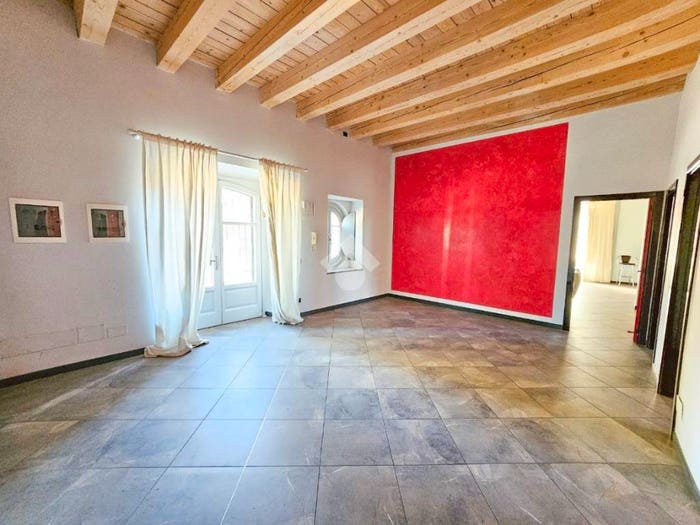 Appartamento quadrilocale in vendita in Via Giuseppe Garibaldi, Centro, Frugarolo