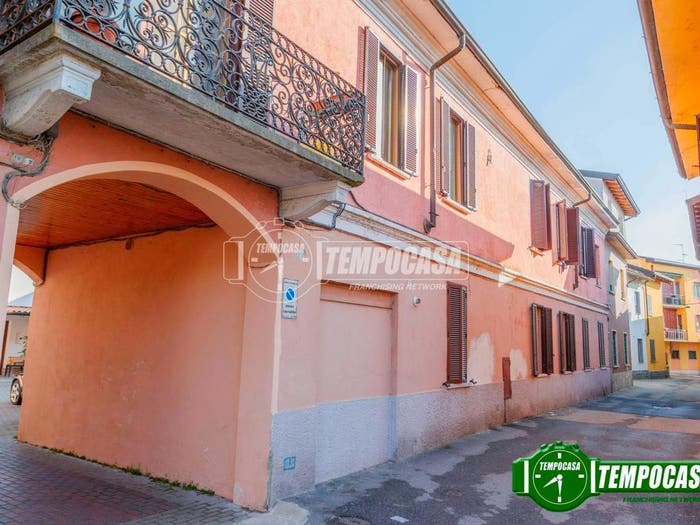 Casa trilocale in vendita in Via I Maggio, Centro, Lacchiarella