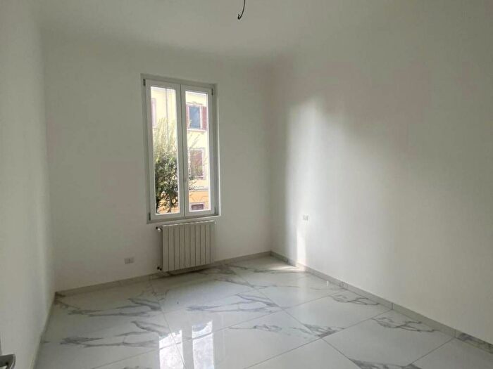 Appartamento trilocale in vendita in Via Borgo Adda, Città Bassa Laghi, Lodi