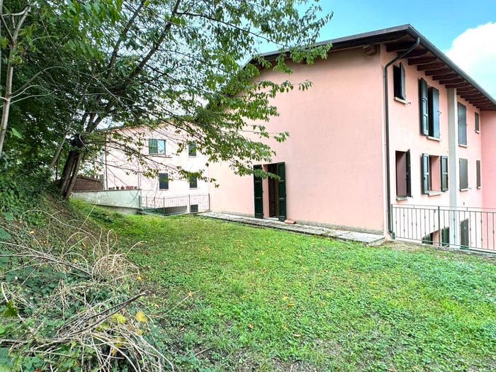 Casa con 5 locali in vendita in Viale Guglielmo Marconi, Centro, Loiano